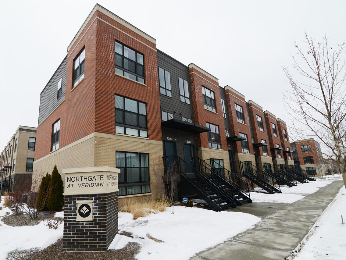 2202 Venture Dr., Schaumburg, IL 60173