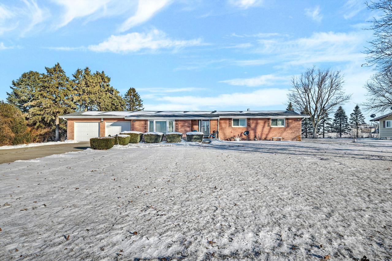 1681 N 33rd Rd., Ottawa, IL 61350