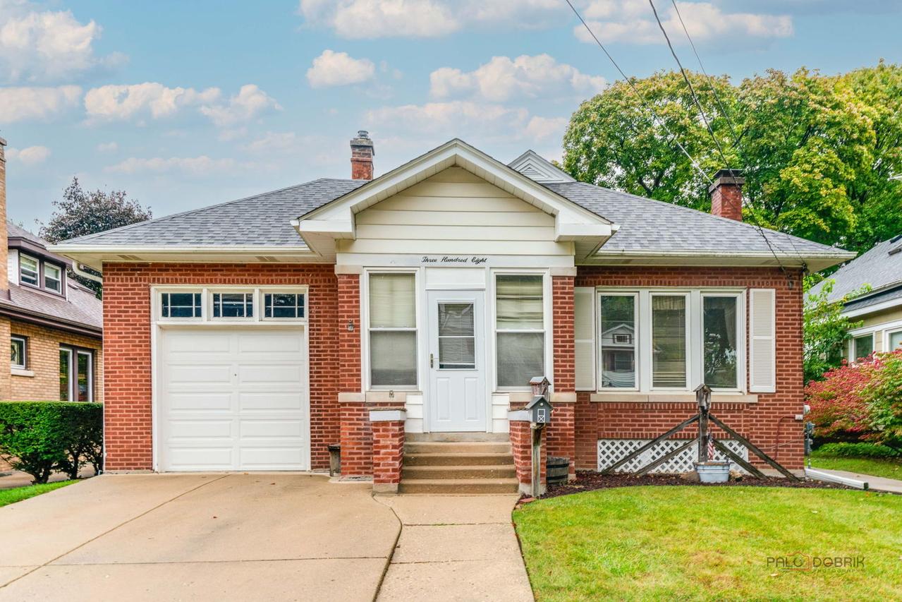 308 Mckinley Ave., Libertyville, IL 60048