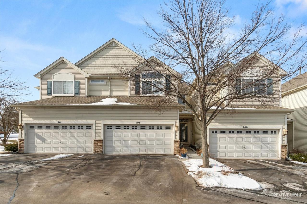 198 Timber Trails Blvd., Gilberts, IL 60136