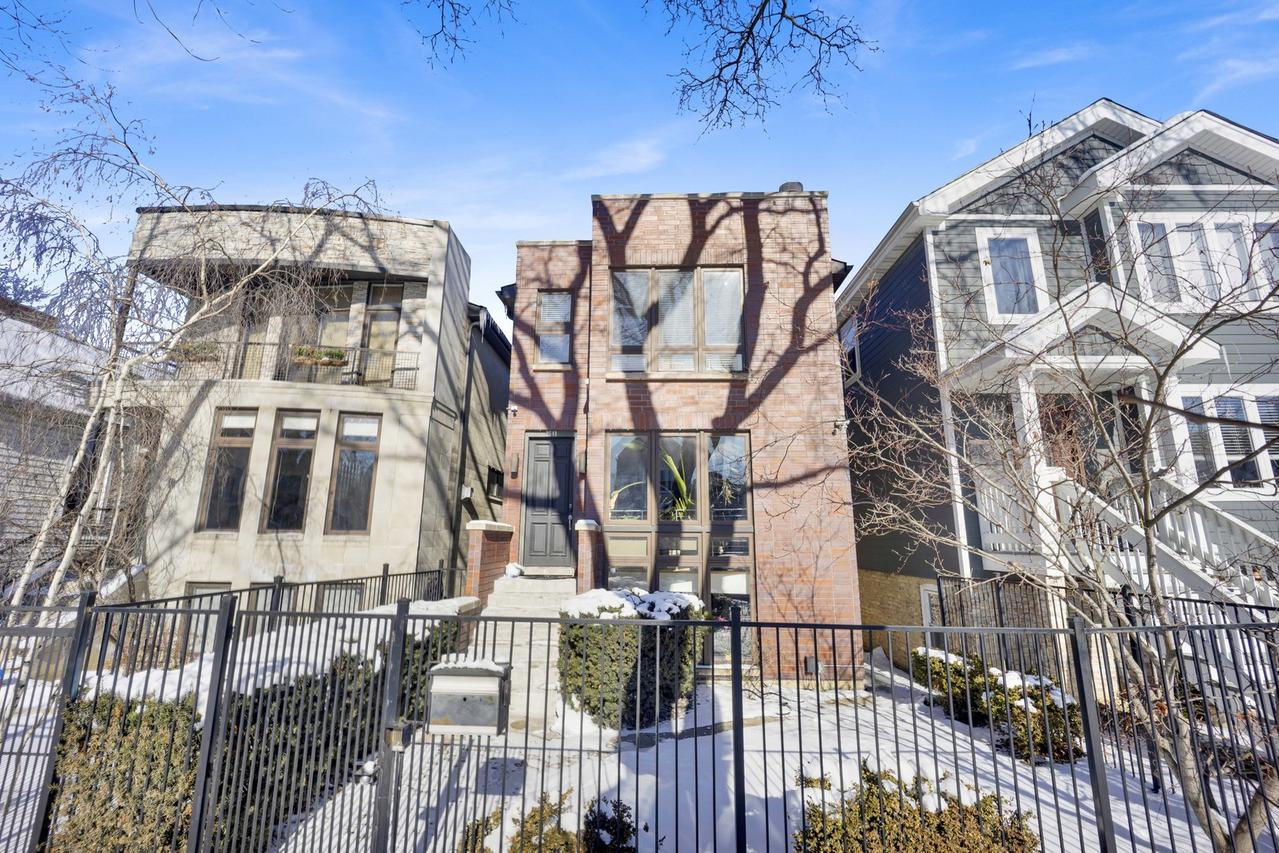 [Address Hidden by Seller], Chicago, IL 60647
