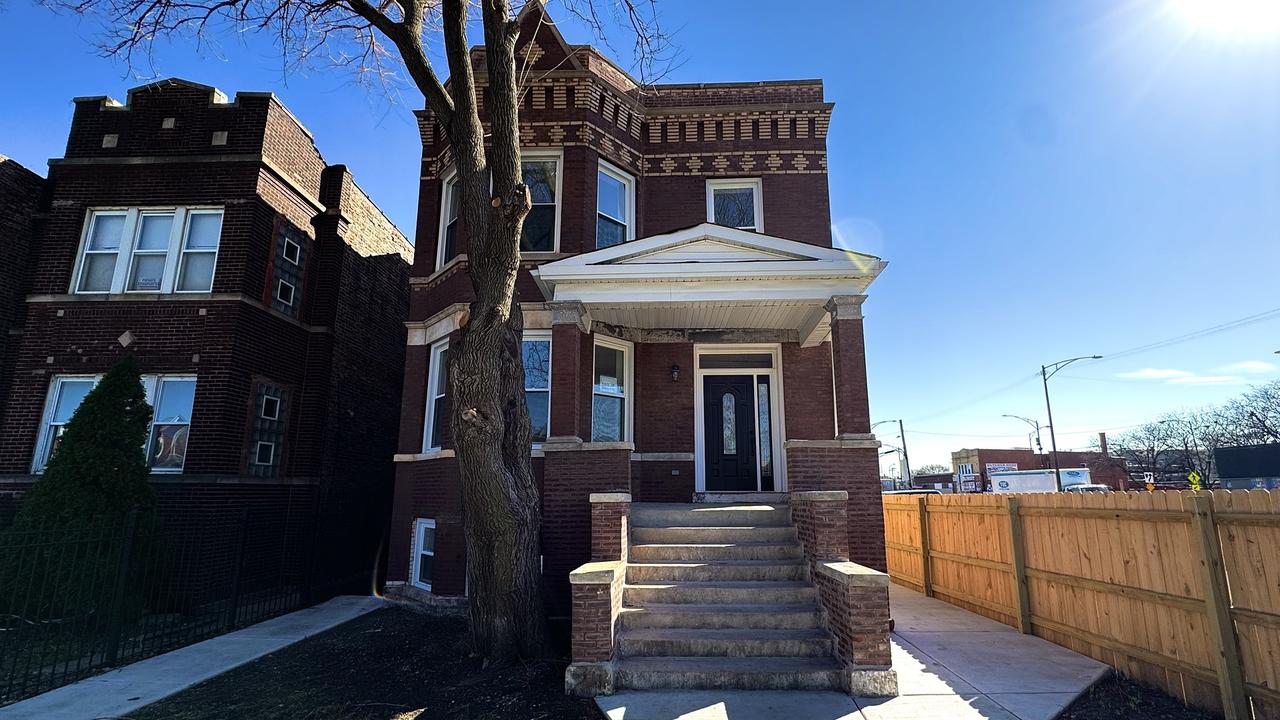 4751 W Monroe St., Chicago, IL 60644