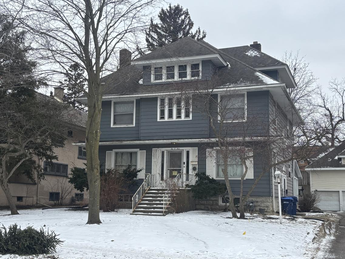 204 W Locust St., Dekalb, IL 60115