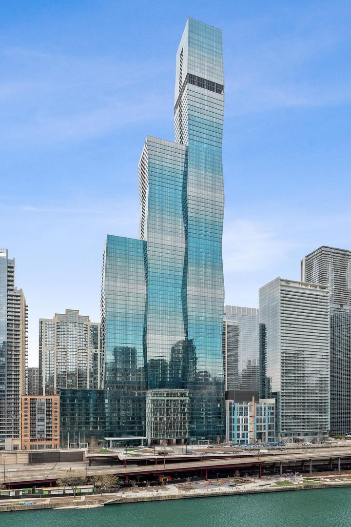 363 E Wacker Dr. #1906, Chicago, IL 60601