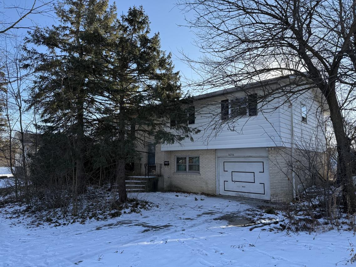 16736 Beverly Ave., Tinley Park, IL 60477