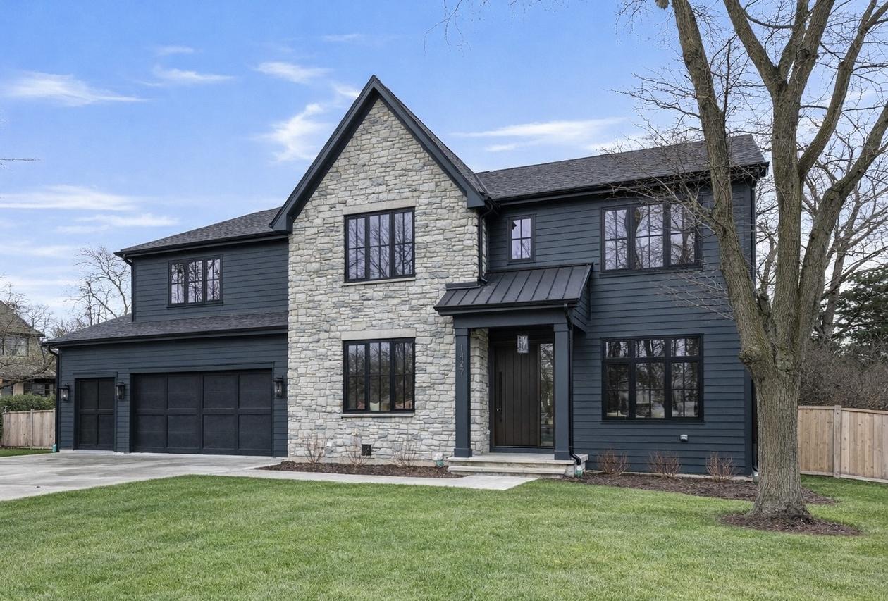 1427 Kenilworth Ln., Glenview, IL 60025