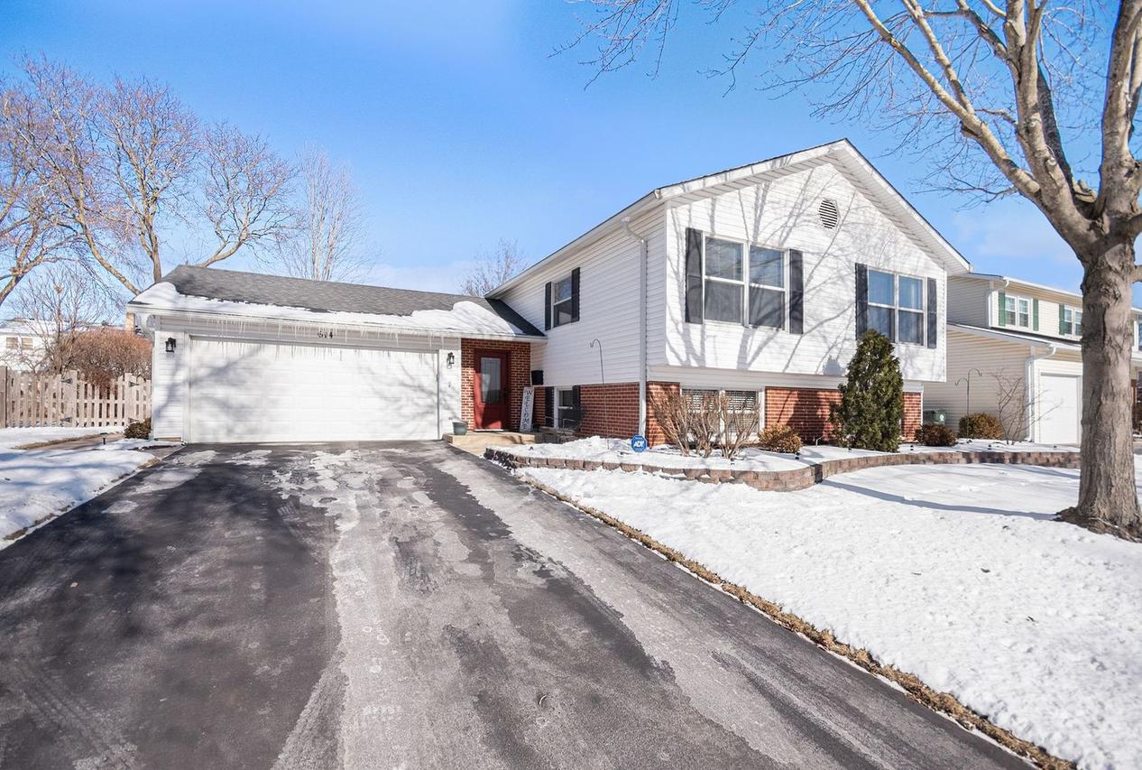 [Address Hidden by Seller], Arlington Heights, IL 60004