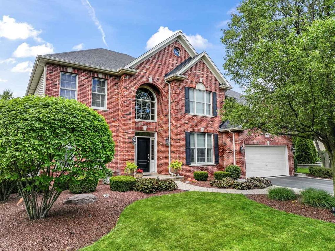 180 Melody Dr., Bartlett, IL 60103