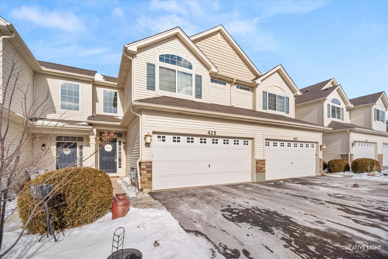 425 S Jade Ln., Round Lake, IL 60073