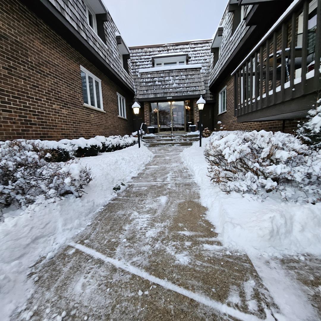 2300 W Talcott Rd. #1A1, Park Ridge, IL 60068