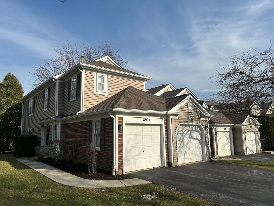 1890 Pebble Beach Cir., Elk Grove Village, IL 60007