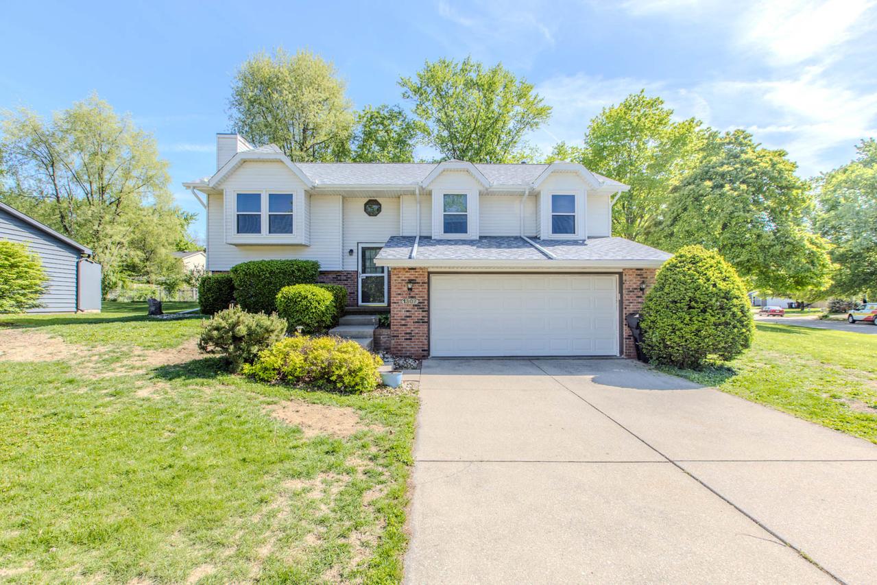 1307 West Ave., Normal, IL 61761