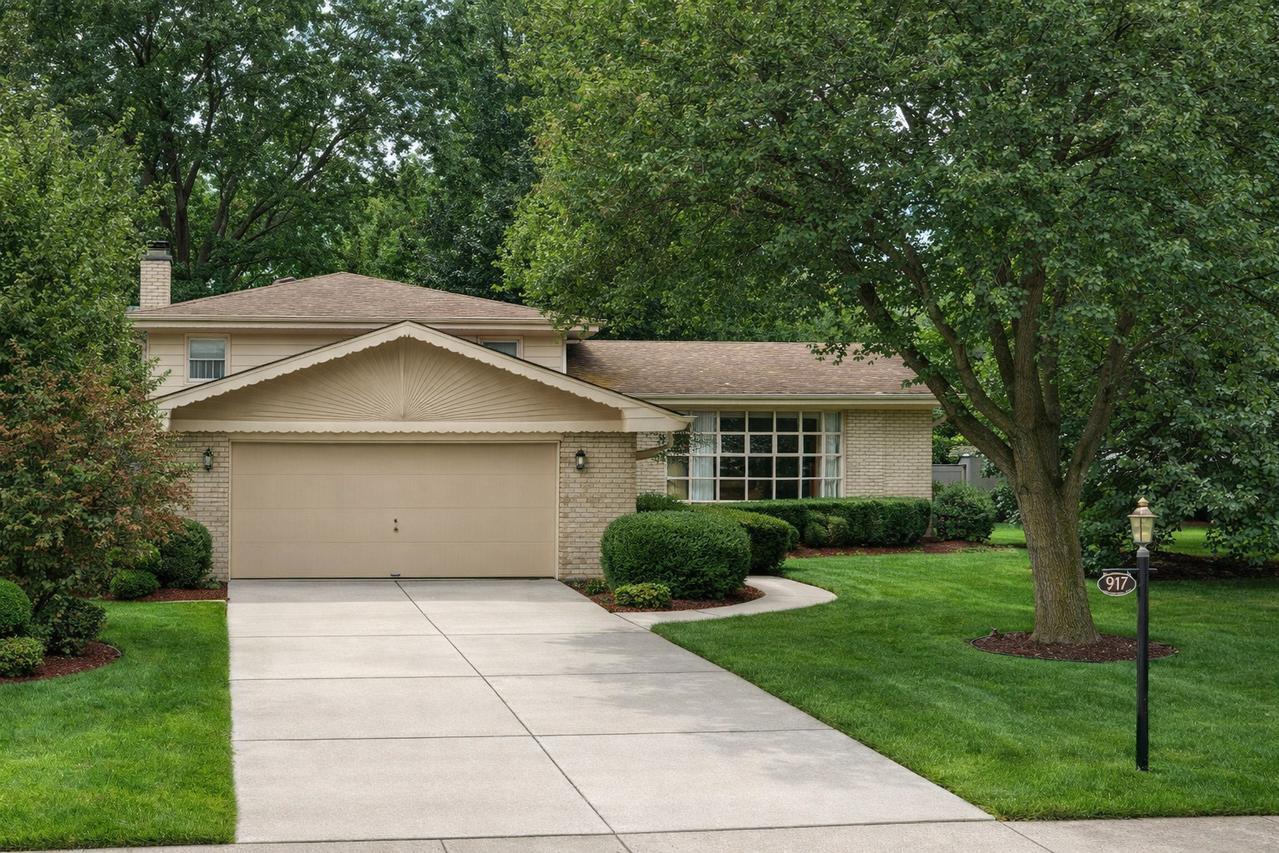 917 W Army Trail Blvd., Addison, IL 60101
