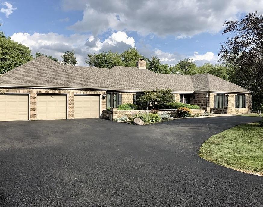 36 Seneca Ave., Hawthorn Woods, IL 60047