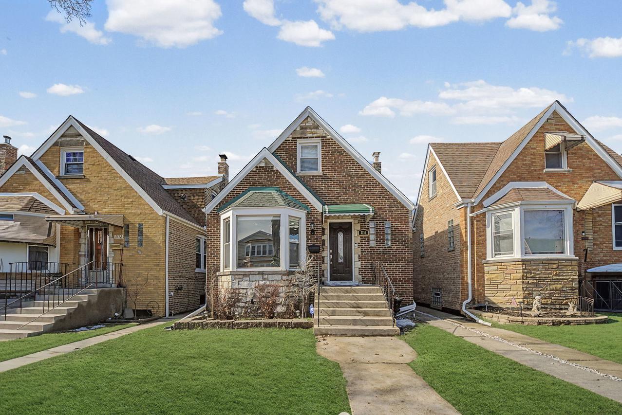 3716 N Nottingham Ave., Chicago, IL 60634