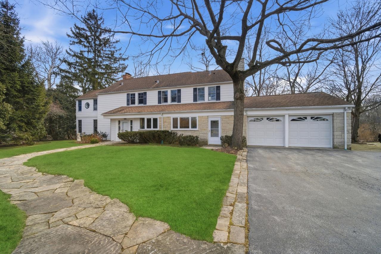 200 Braeburn Rd., Highland Park, IL 60035