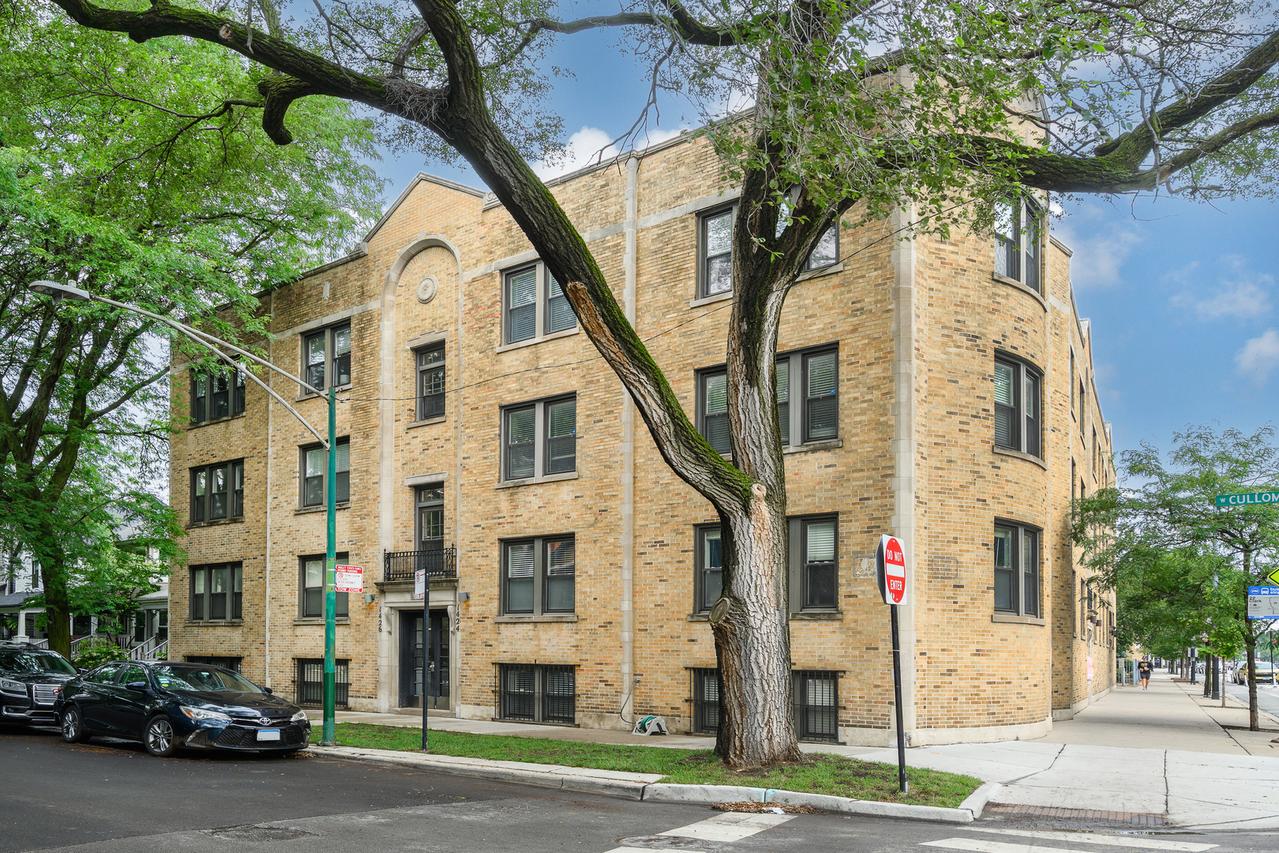 1424 W Cullom Ave. #3, Chicago, IL 60613