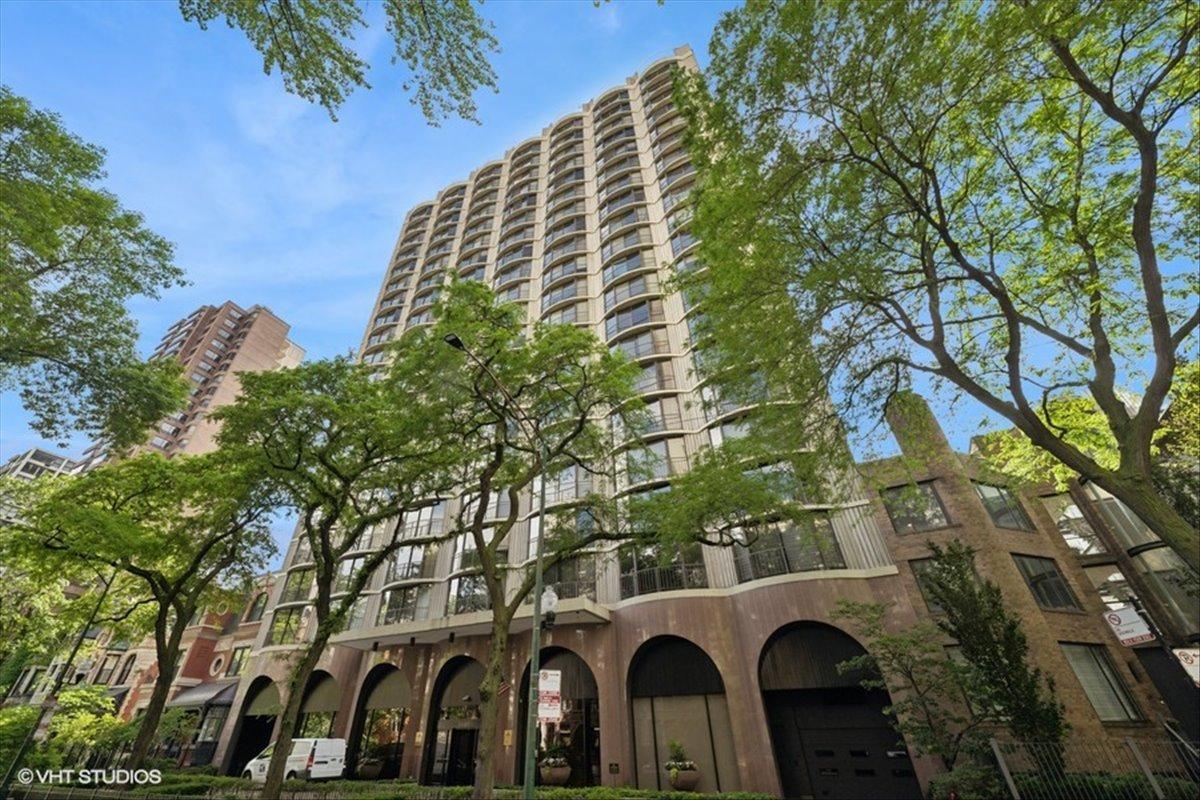 1440 N State St. #21B, Chicago, IL 60610