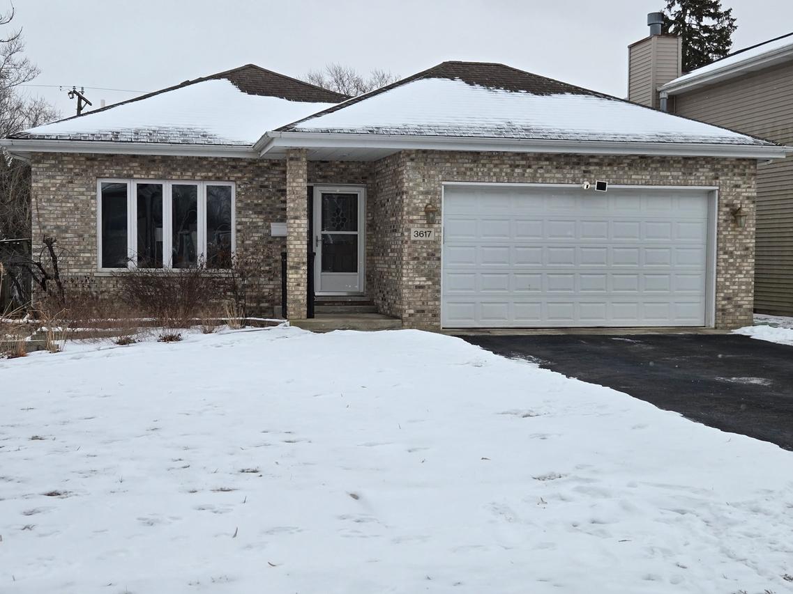 3617 Peoria St., Steger, IL 60475
