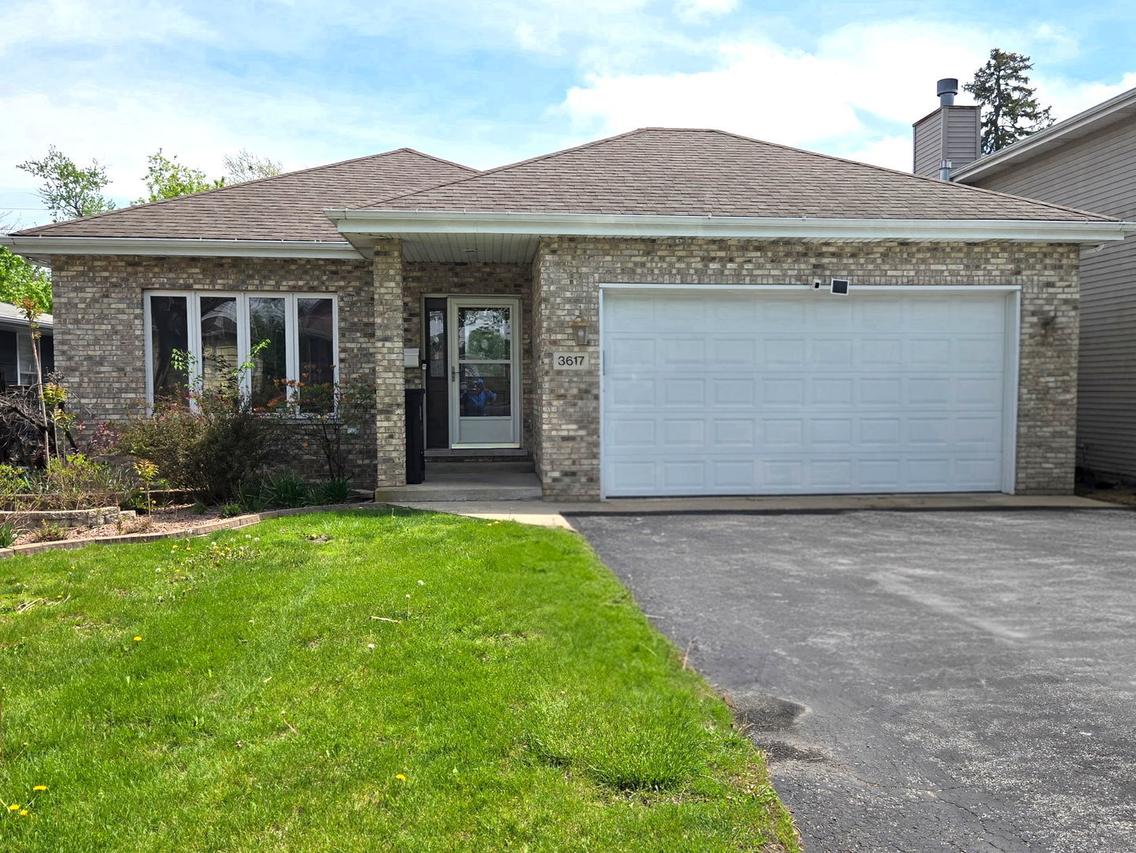 3617 Peoria St., Steger, IL 60475
