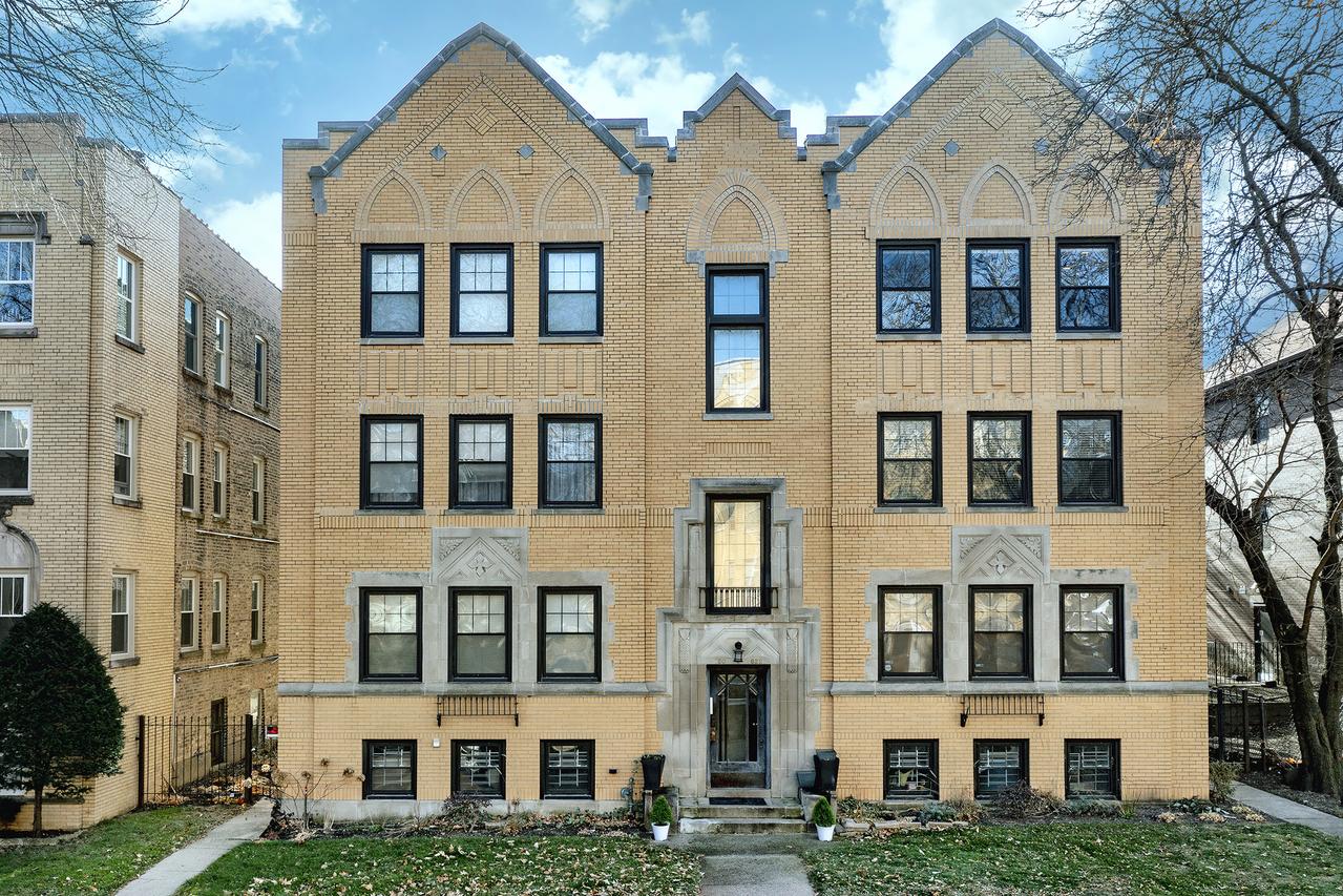820 Dobson St. #3E, Evanston, IL 60202