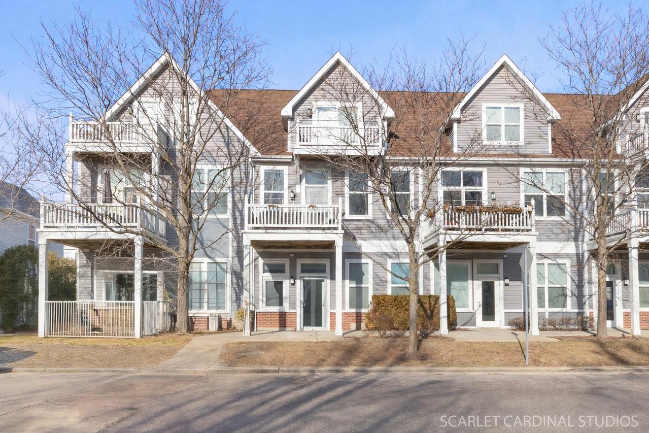 1696 Simms St., Aurora, IL 60504