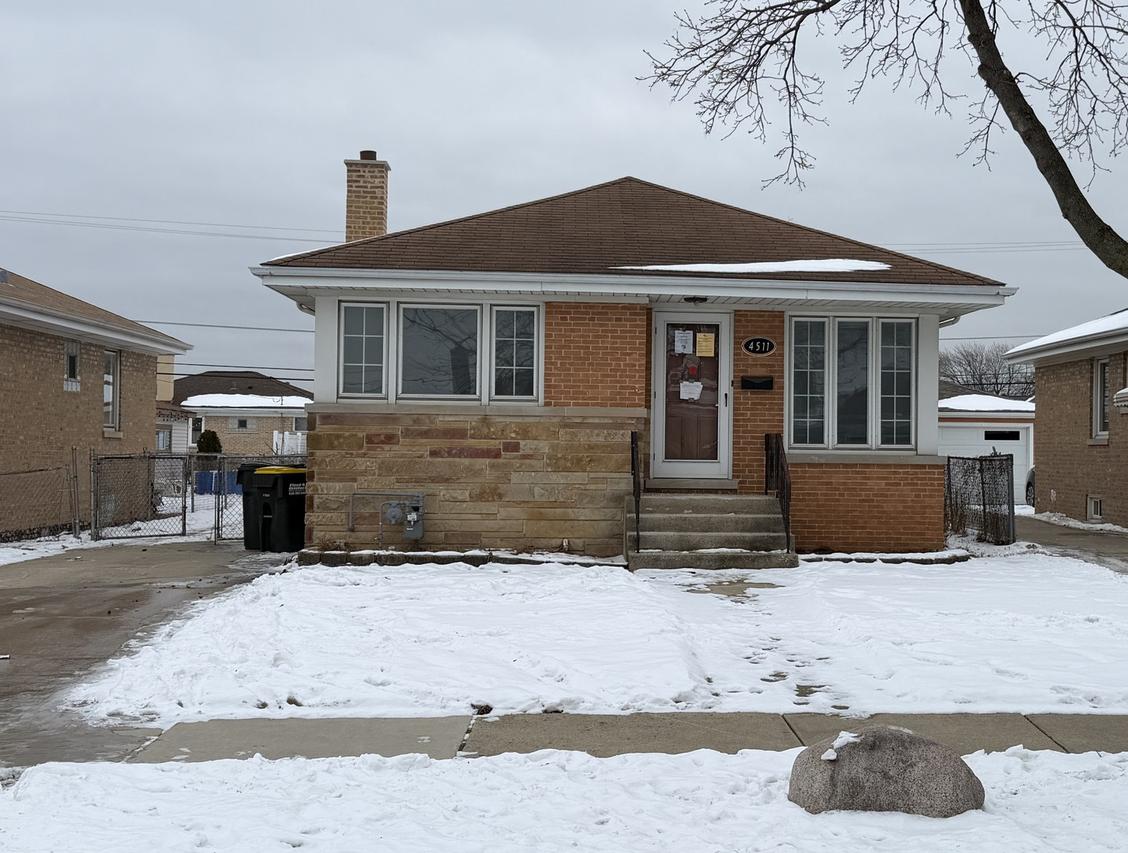 4511 Rose St., Schiller Park, IL 60176