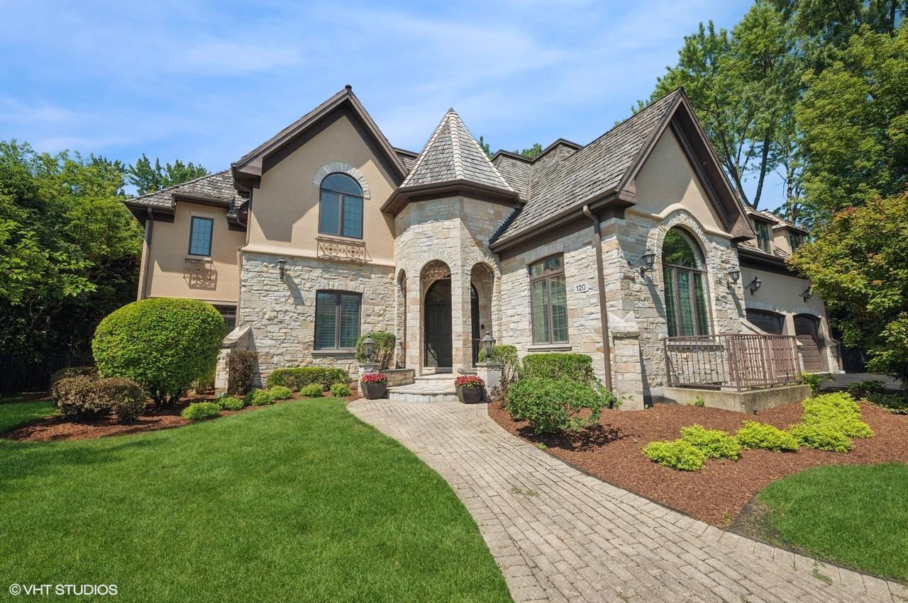 120 Maya Ct., Deerfield, IL 60015