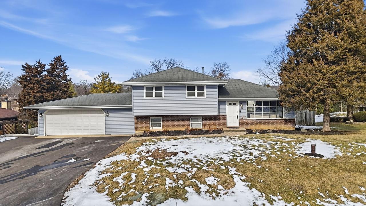 29W200 Forest Ave., West Chicago, IL 60185