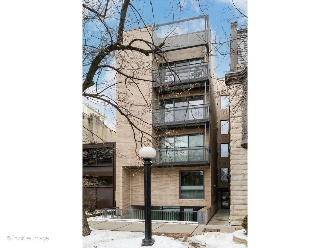 530 W Dickens Ave. #401, Chicago, IL 60614