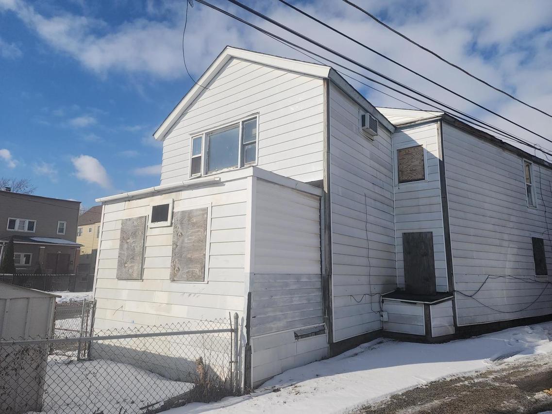 10029 S Exchange Ave., Chicago, IL 60617