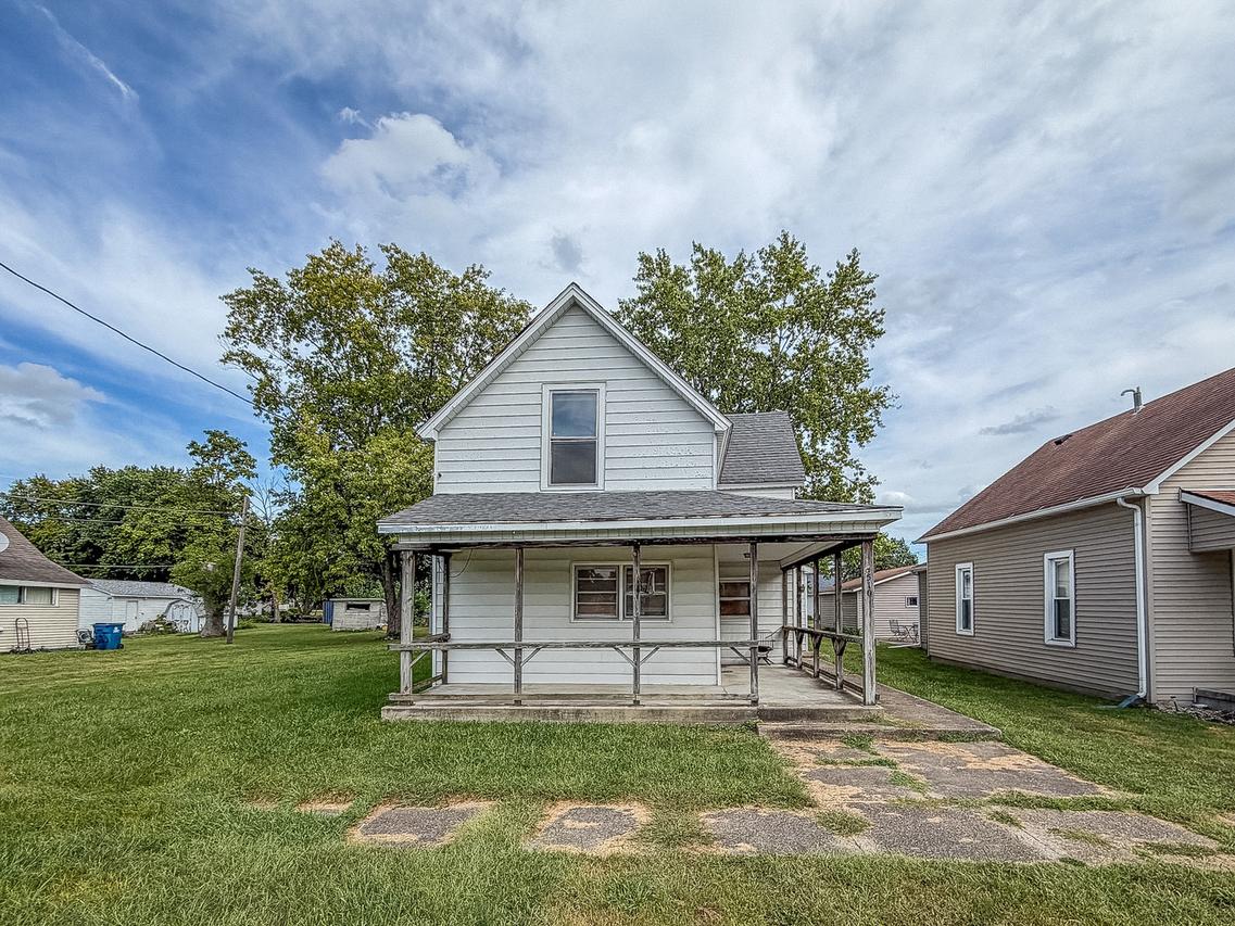 510 N 3rd St., Hoopeston, IL 60942