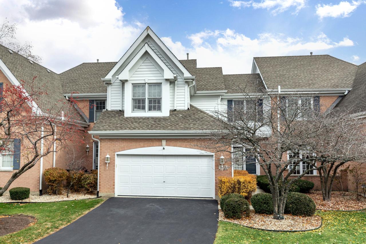 1512 Harbour Towne Pl., Naperville, IL 60564