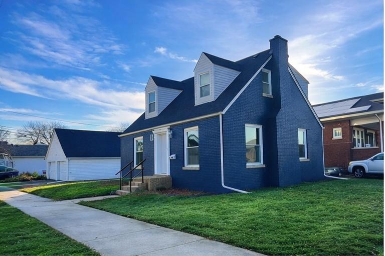 301 Warren St., Calumet City, IL 60409