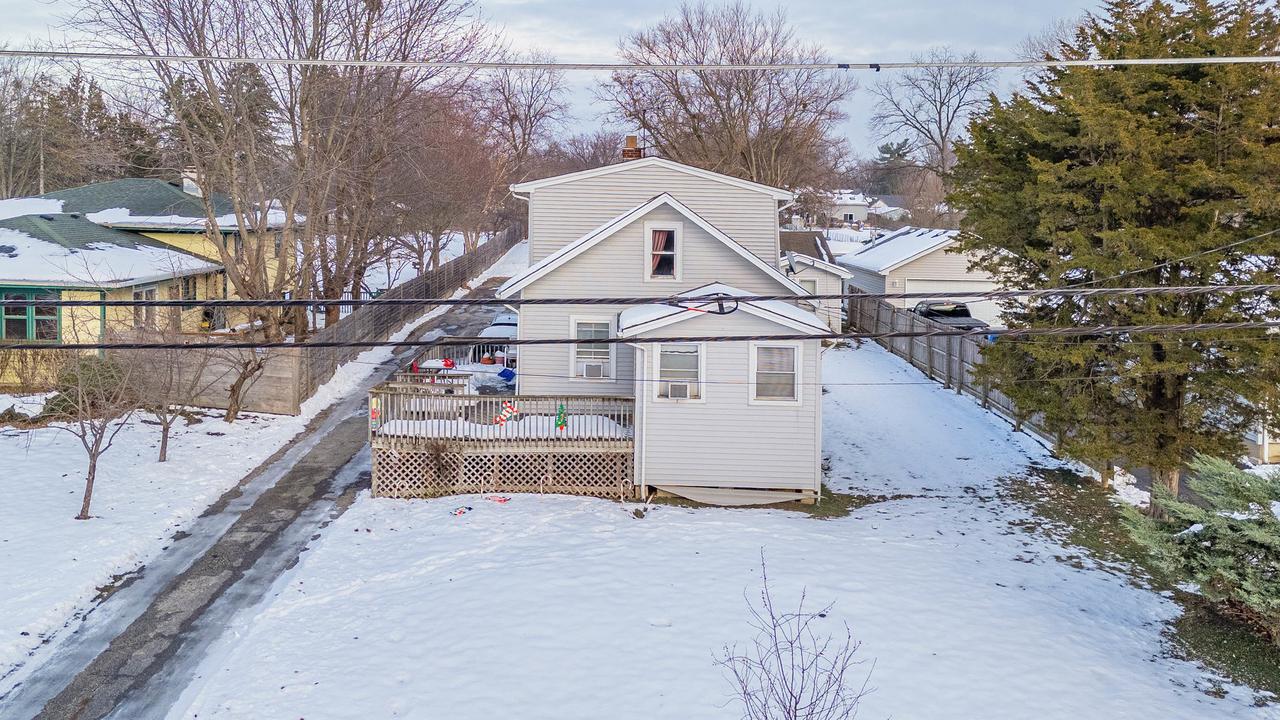 513 N Park St., Westmont, IL 60559