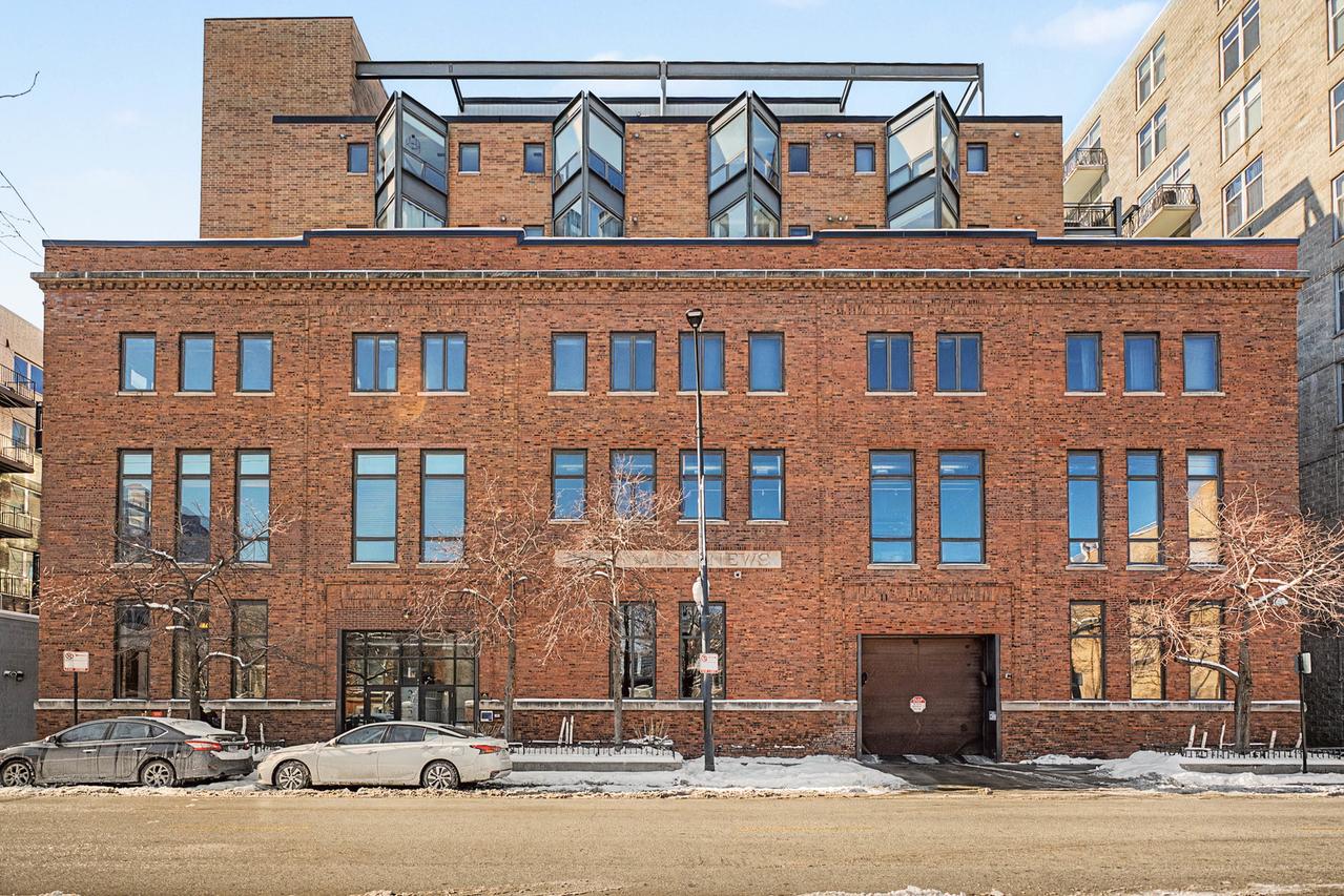 [Address Hidden by Seller], Chicago, IL 60607