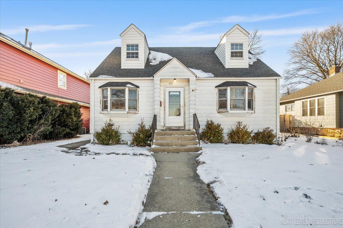 412 Richards St., Geneva, IL 60134