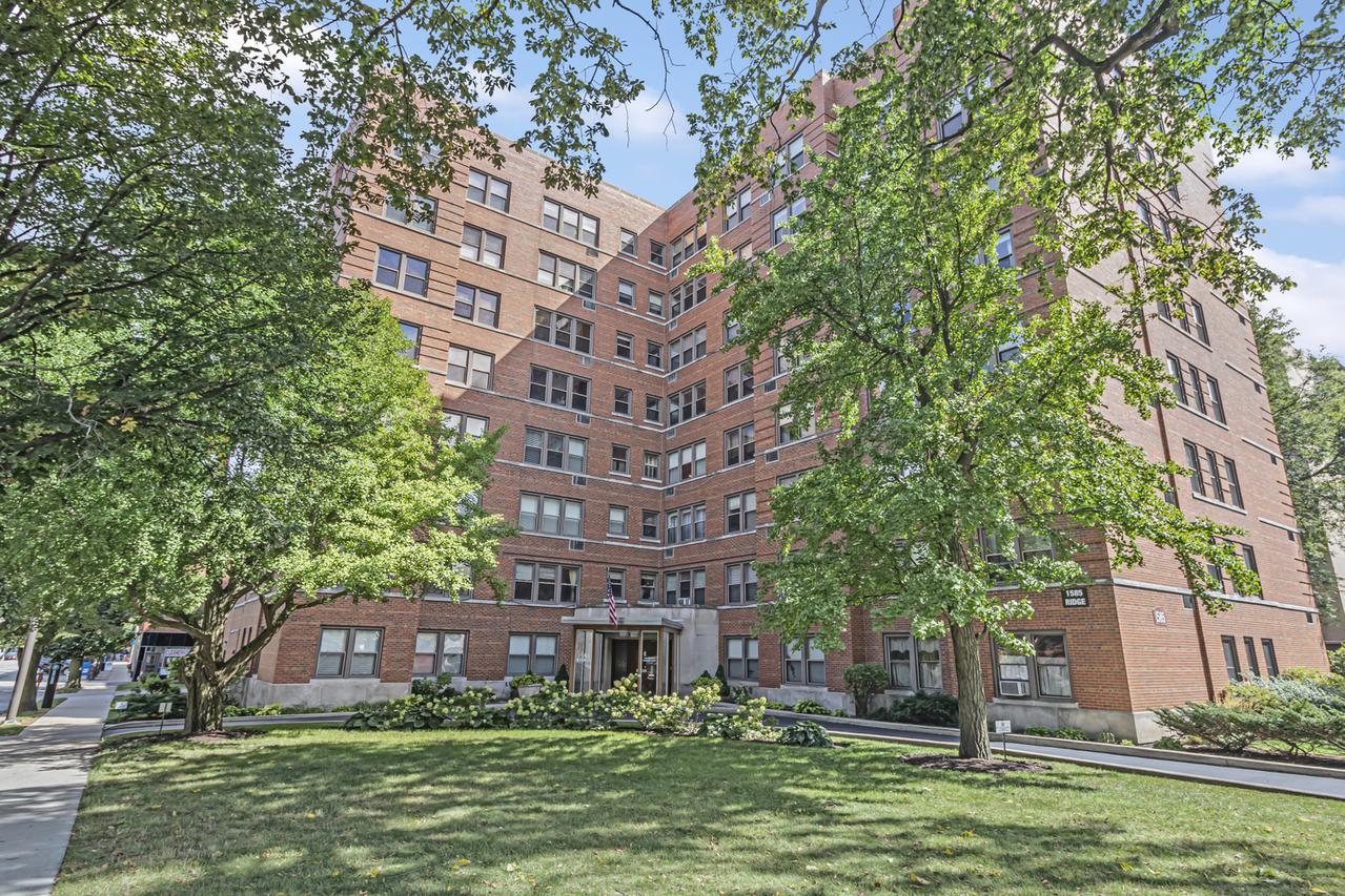1585 Ridge Ave. #502, Evanston, IL 60201