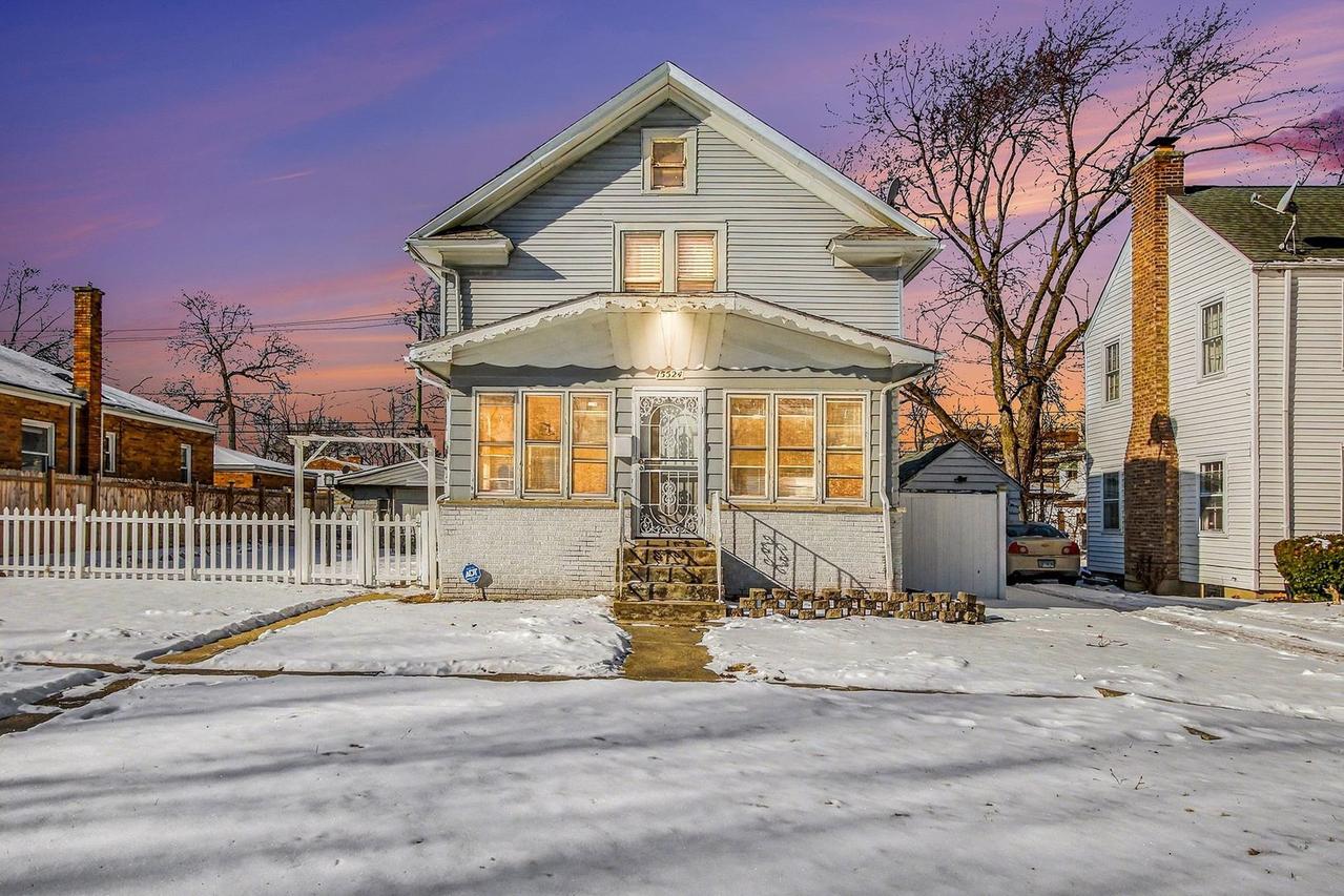 15524 Ashland Ave., Harvey, IL 60426