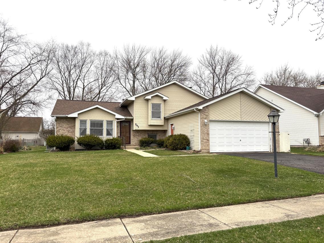 541 Blue Bonnet Ln., Woodstock, IL 60098