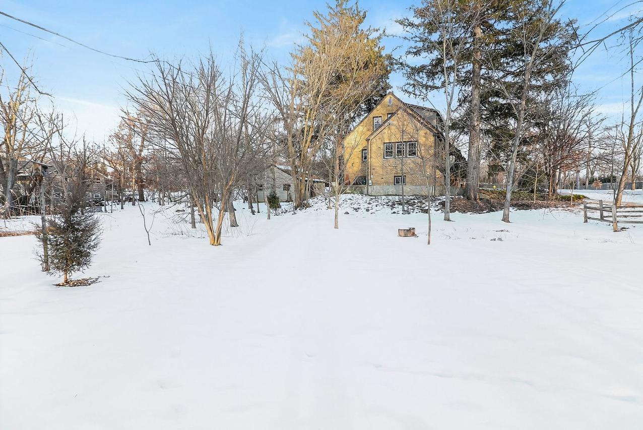 4640 Lee Ave., Downers Grove, IL 60515