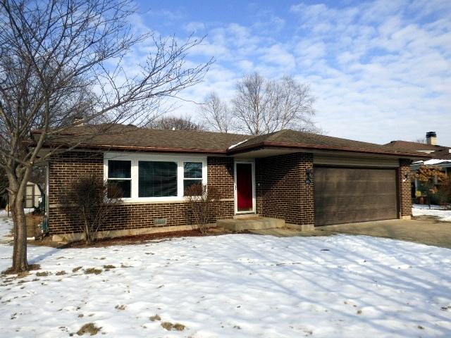 968 Hyacynth Ln., Bartlett, IL 60103