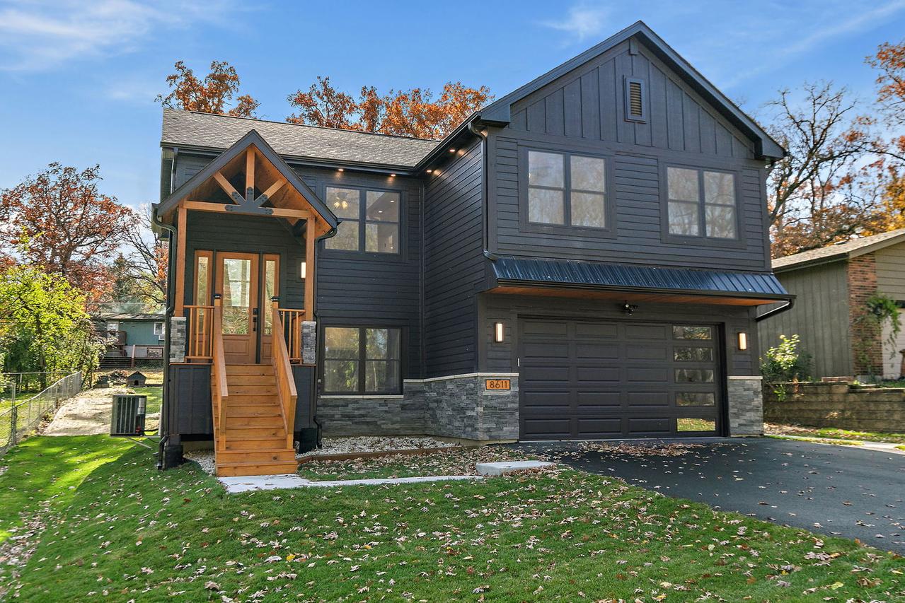 8611 Dorr Rd., Wonder Lake, IL 60097