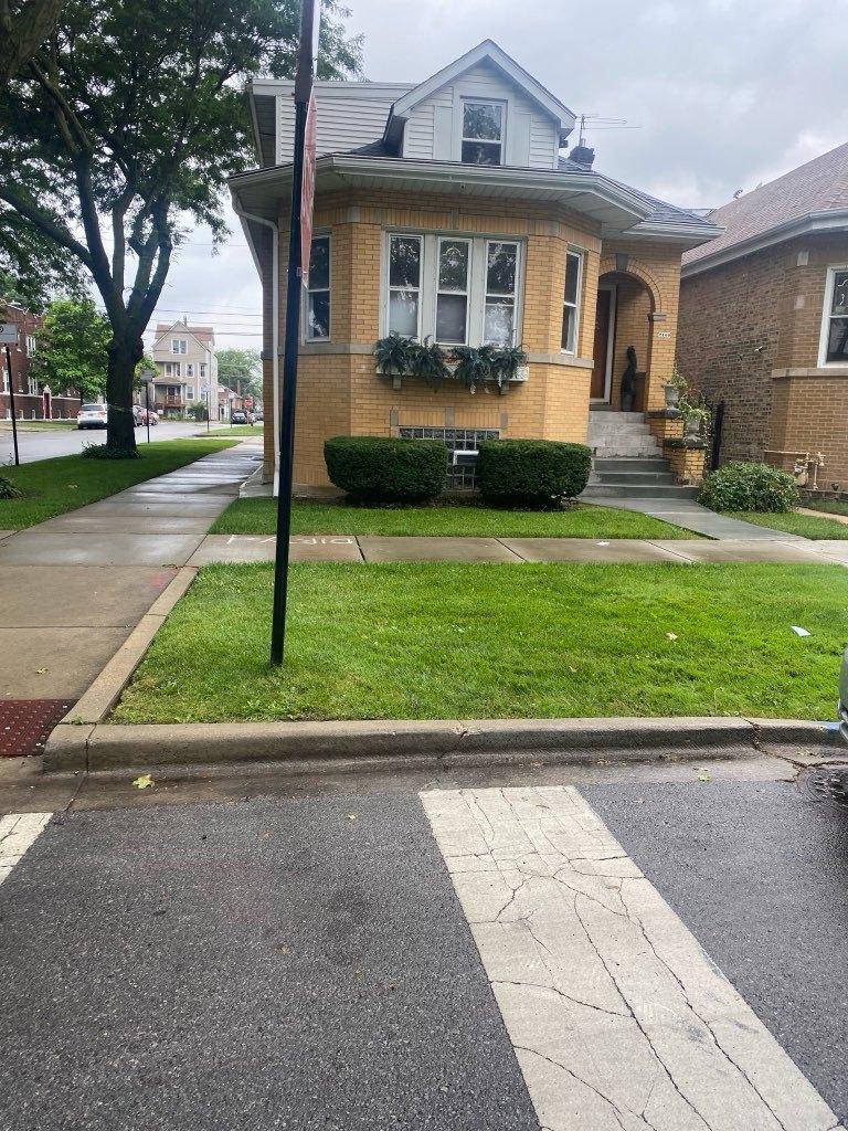 2100 N Leamington Ave., Chicago, IL 60639