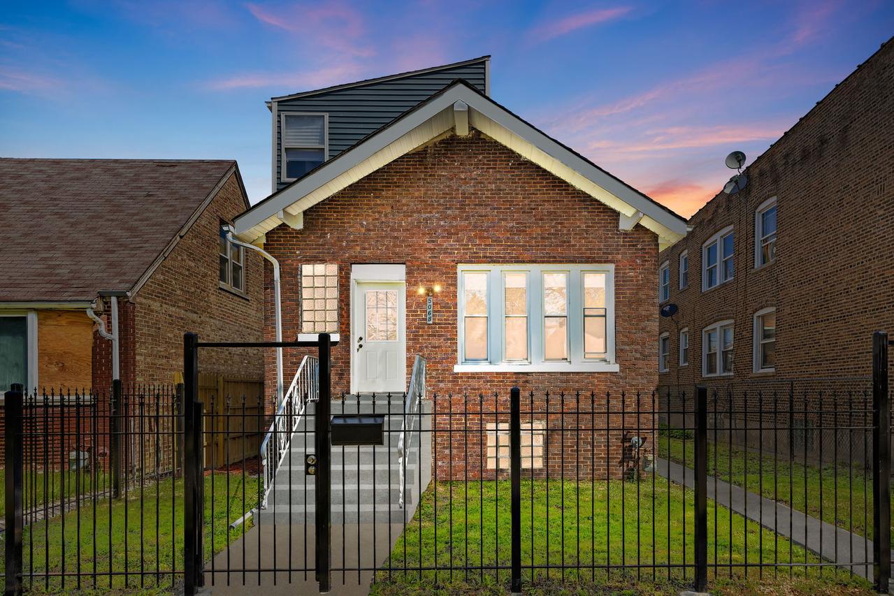 5068 W Congress Pkwy., Chicago, IL 60644