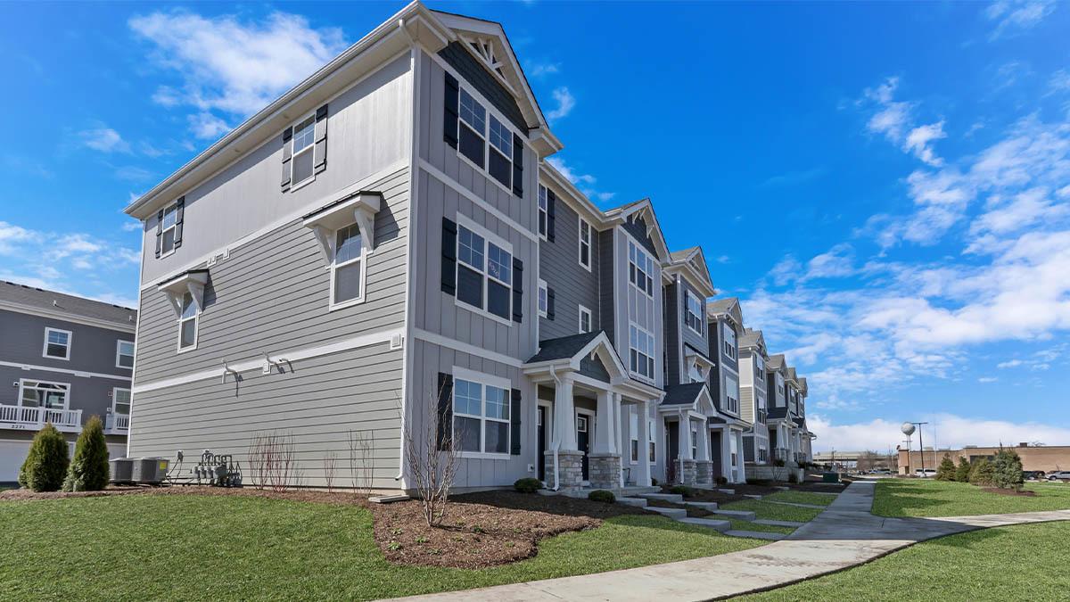 559 Yosemite Way, Mundelein, IL 60060