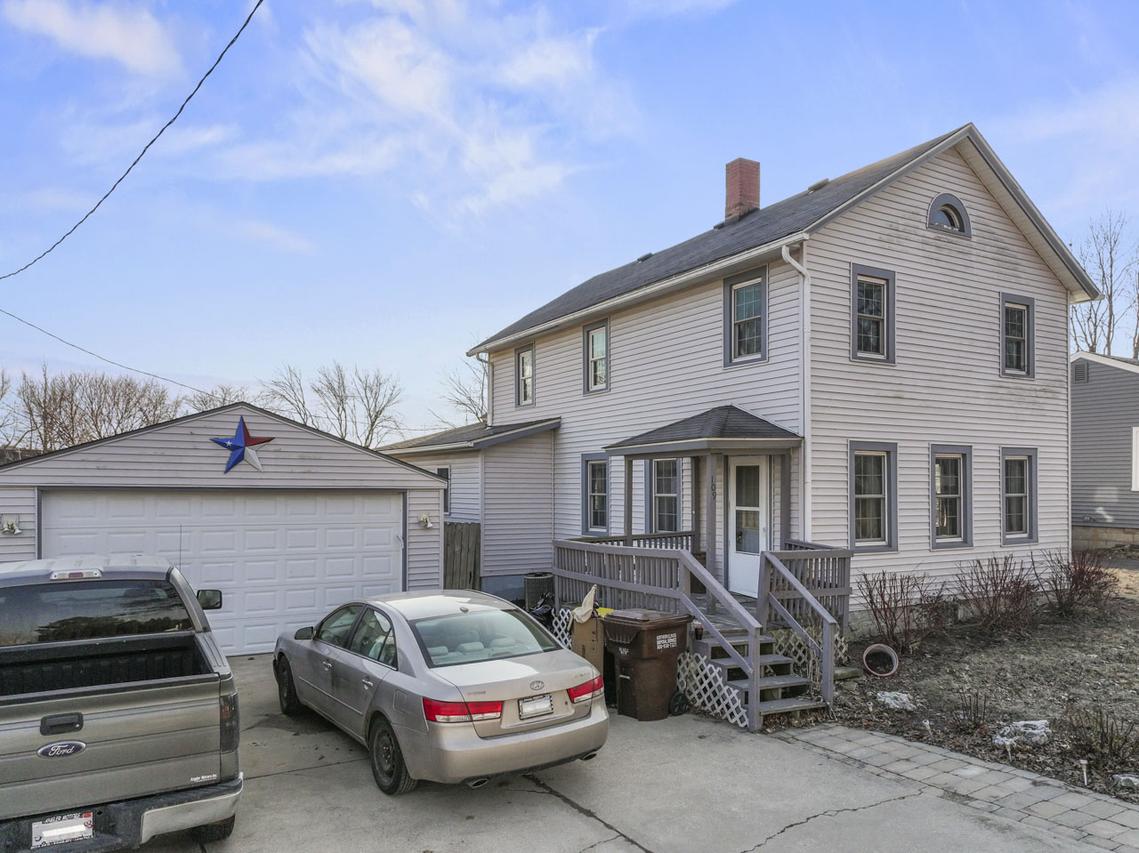 109 E Cherokee Ave., Shabbona, IL 60550