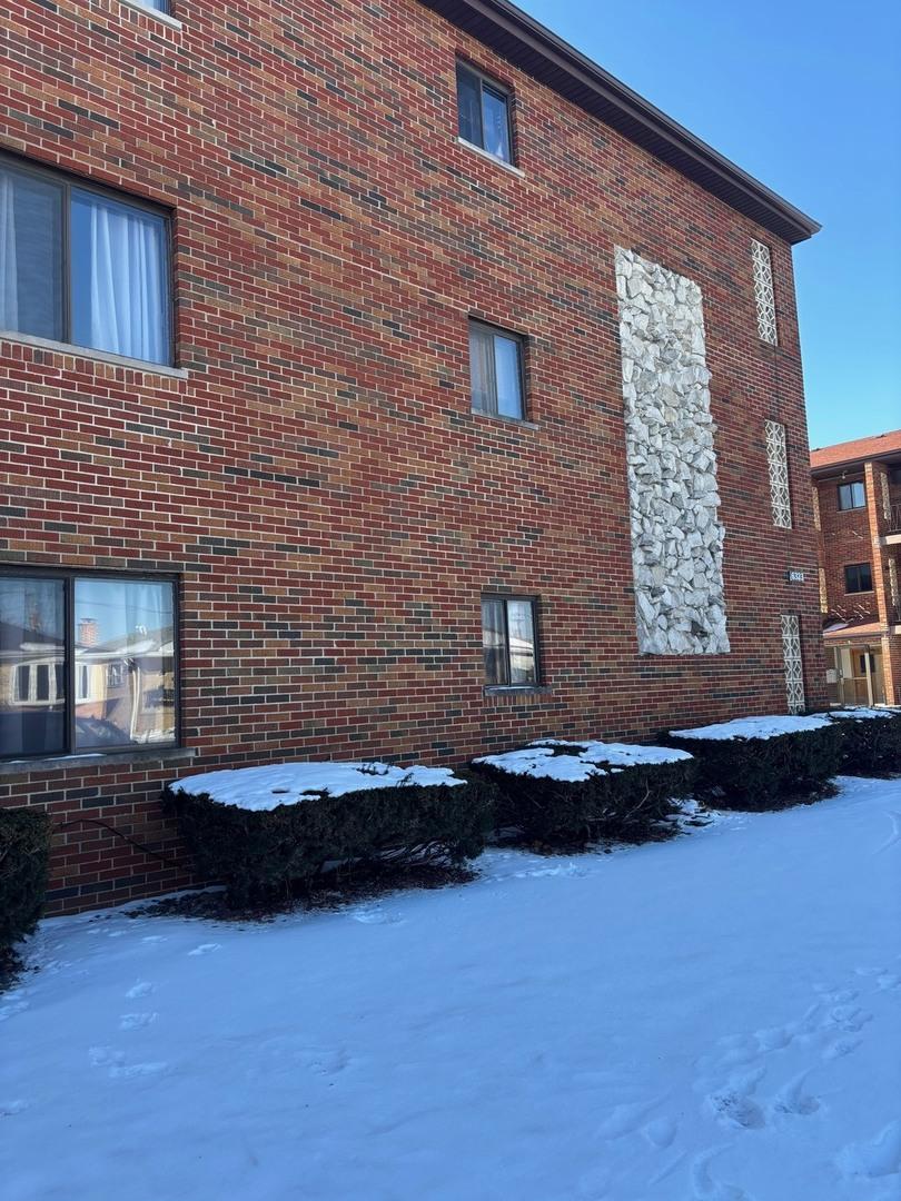 6323 W 64th Pl. #1D, Chicago, IL 60638