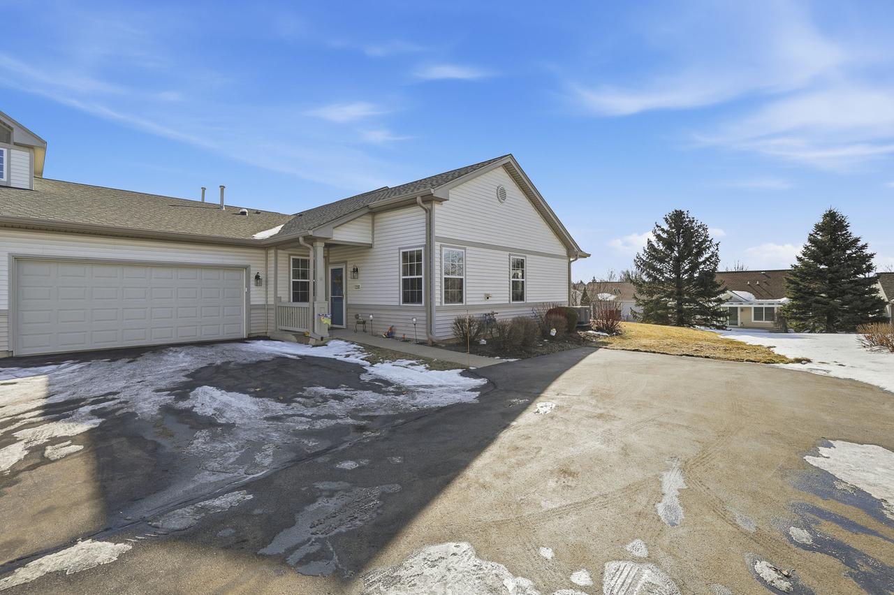 12255 Quail Ridge Dr., Huntley, IL 60142