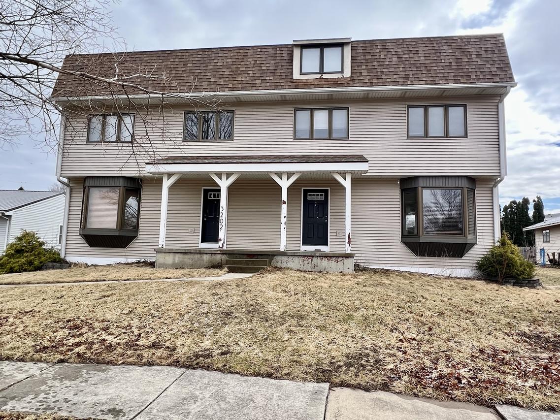 3202 Chatham Dr., Urbana, IL 61802